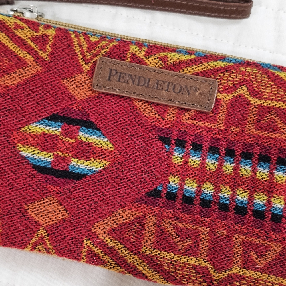 Pendleton Southwest Aztec Navajo Wool Wristlet